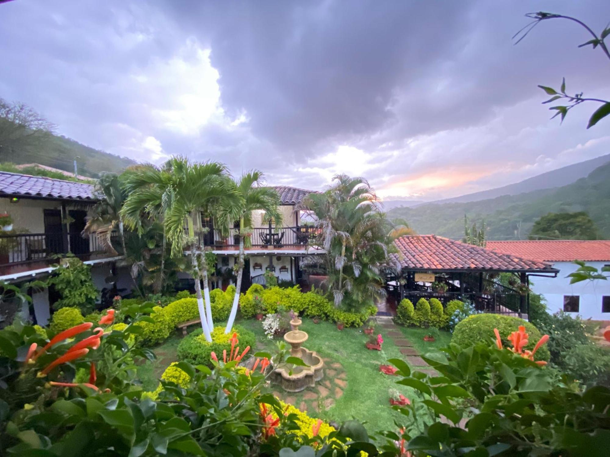 Hotel Campestre Casona Del Camino Real San Gil Kültér fotó